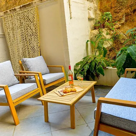 Gretta - Patio, Cosy, Wifi - * 아작시오